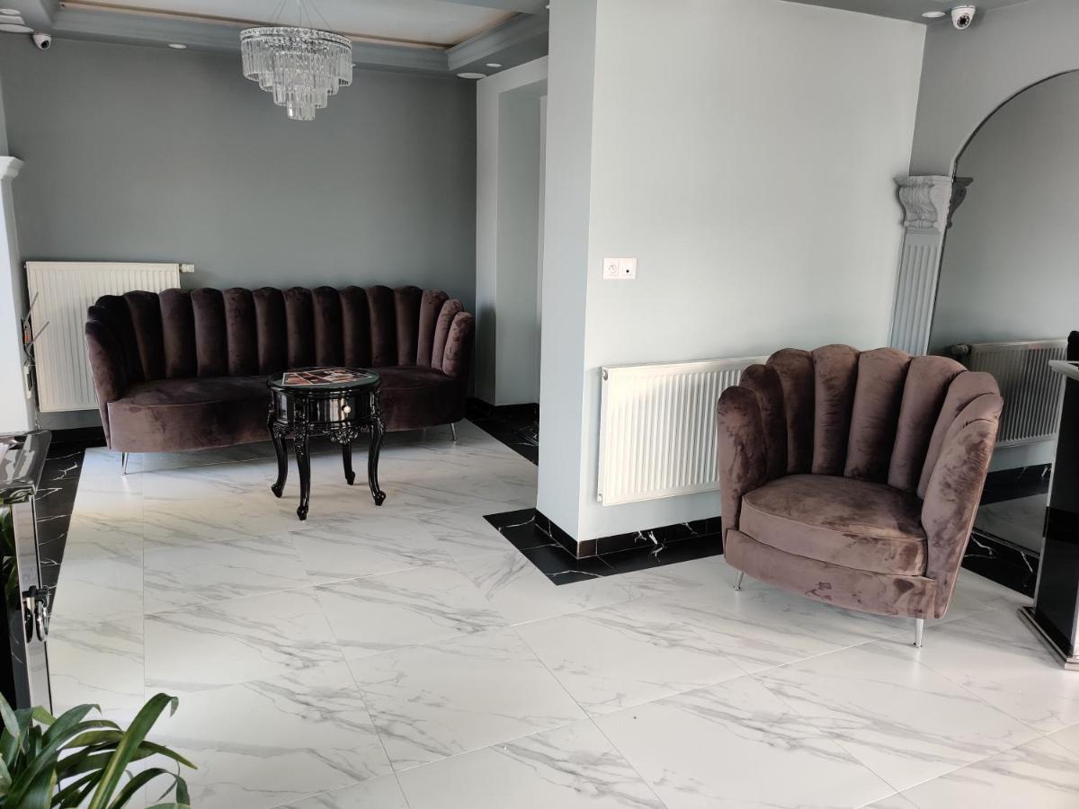 Belweder Apart otel Porosły Dış mekan fotoğraf
