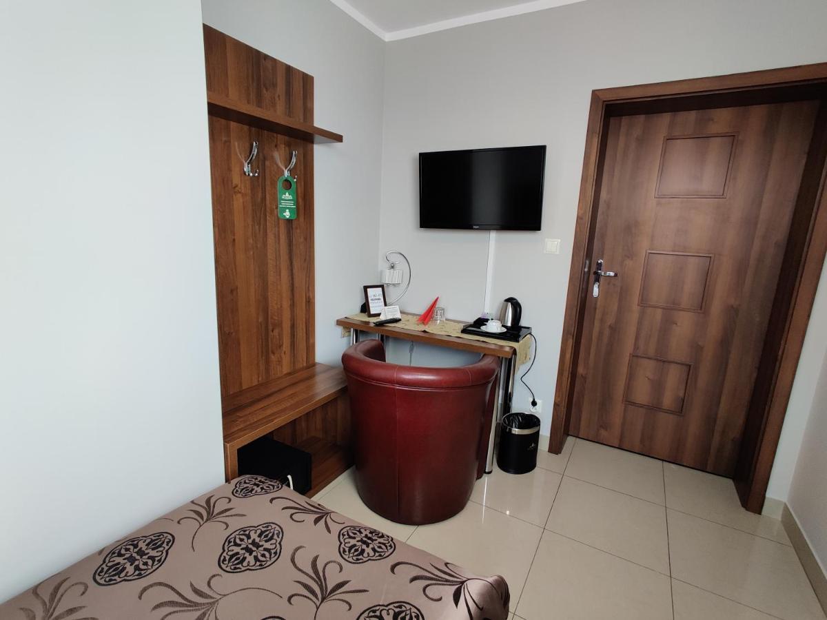 Belweder Apart otel Porosły Dış mekan fotoğraf