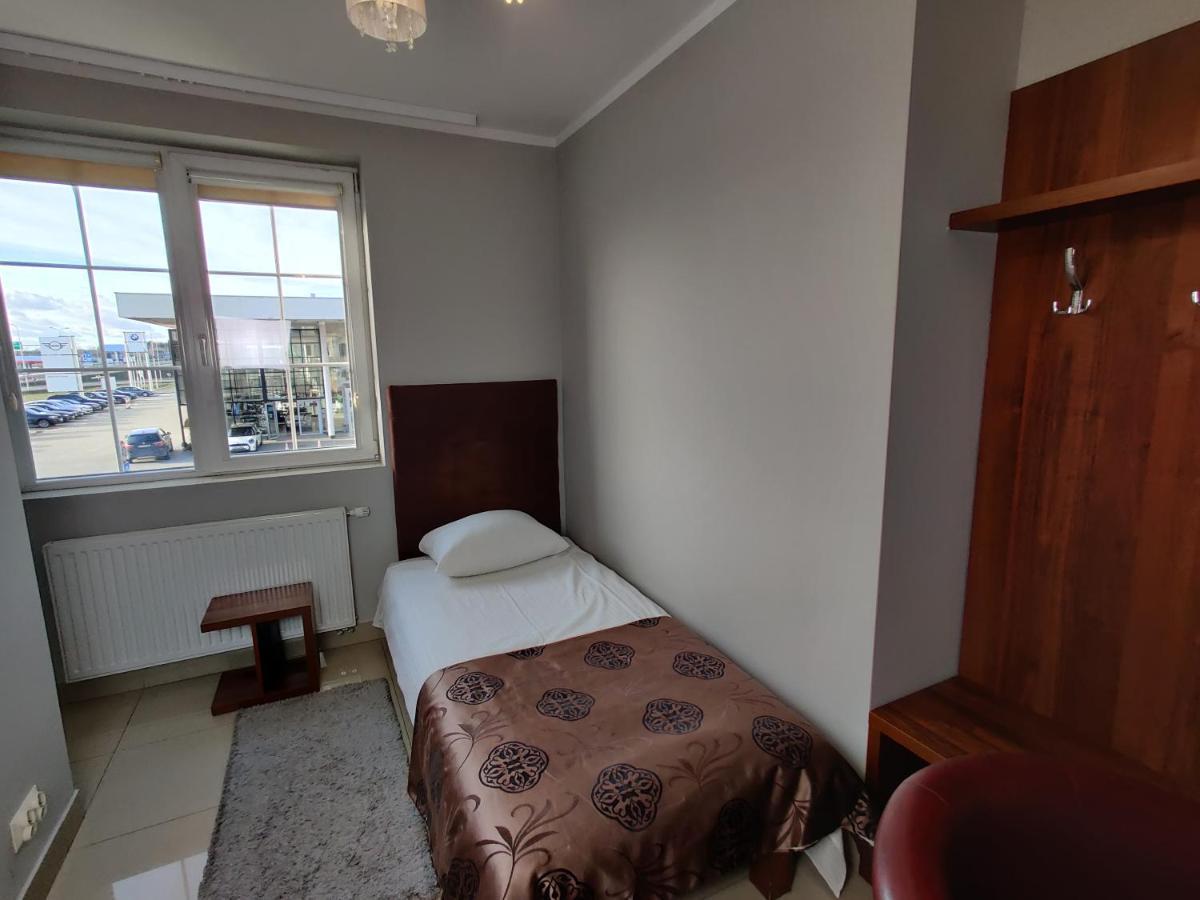 Belweder Apart otel Porosły Dış mekan fotoğraf