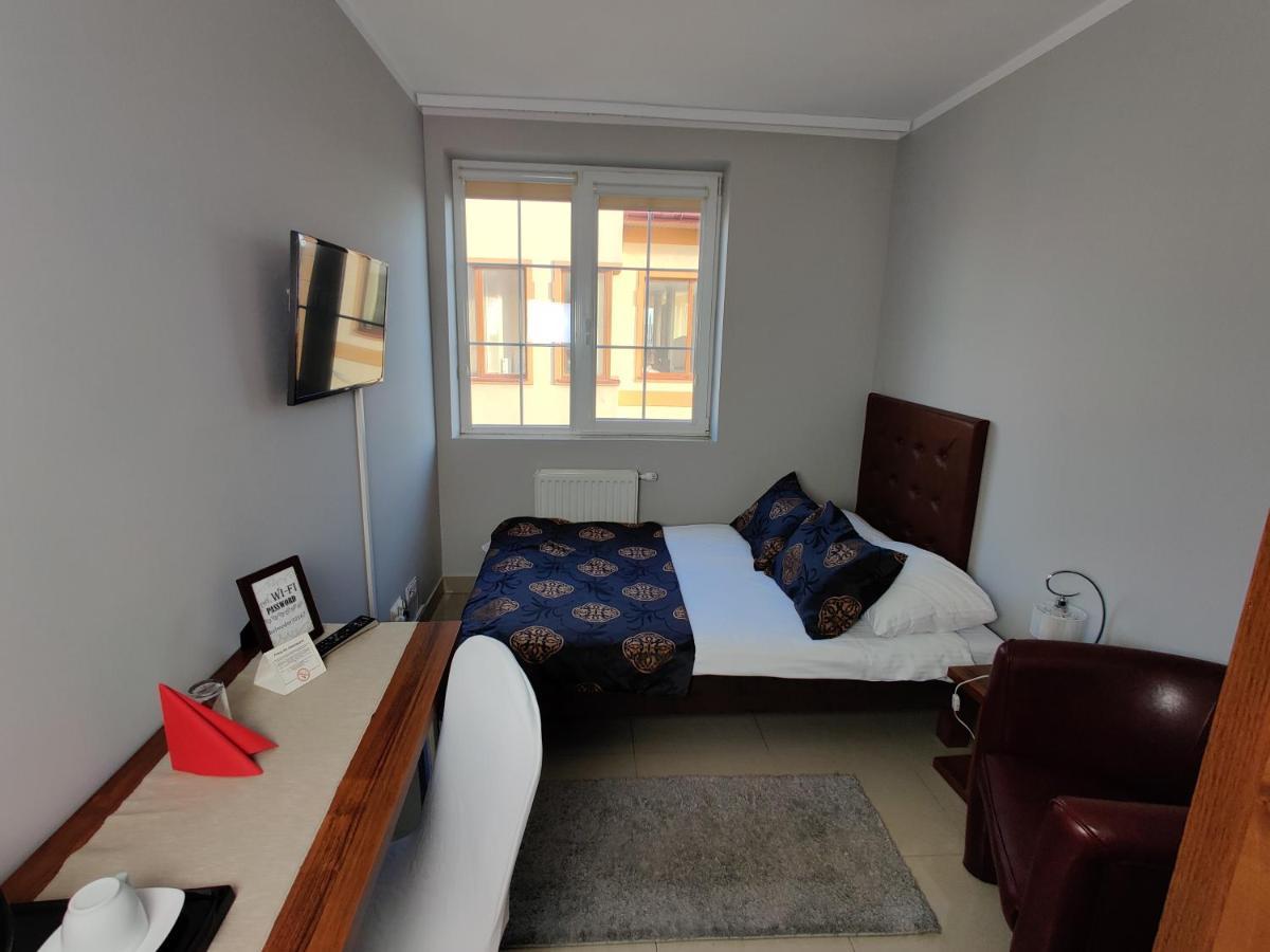 Belweder Apart otel Porosły Dış mekan fotoğraf