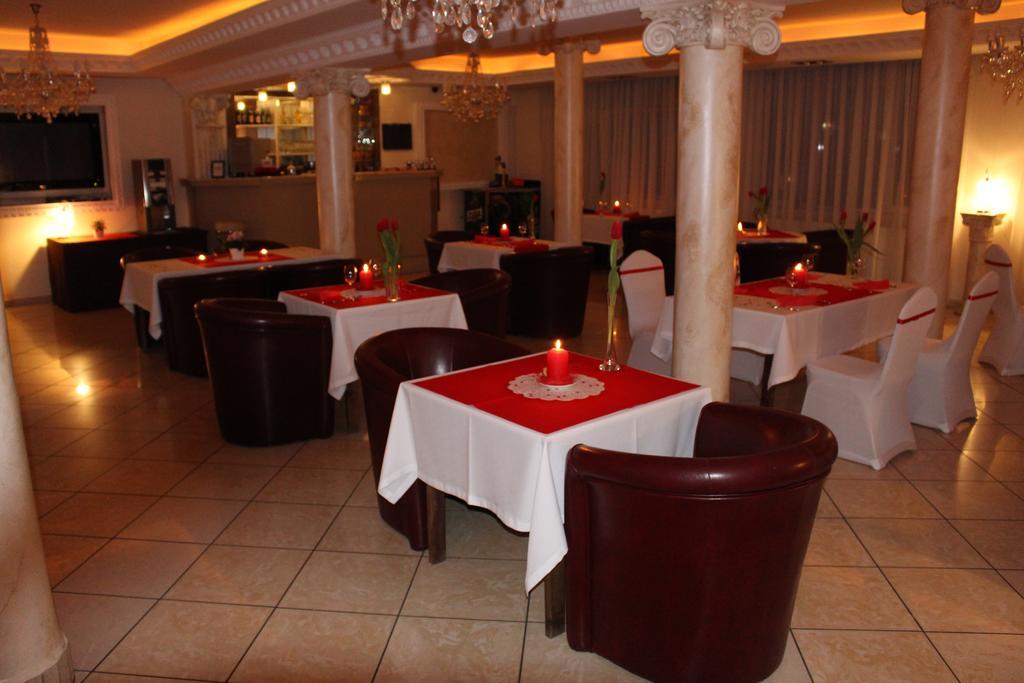 Belweder Apart otel Porosły Dış mekan fotoğraf