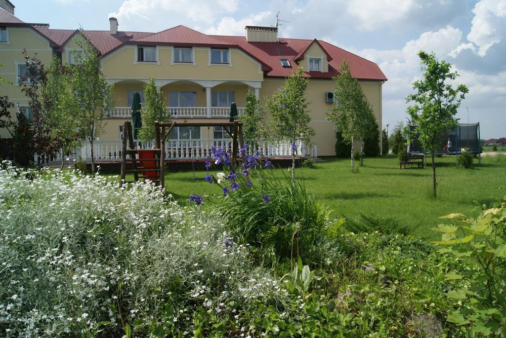 Belweder Apart otel Porosły Dış mekan fotoğraf